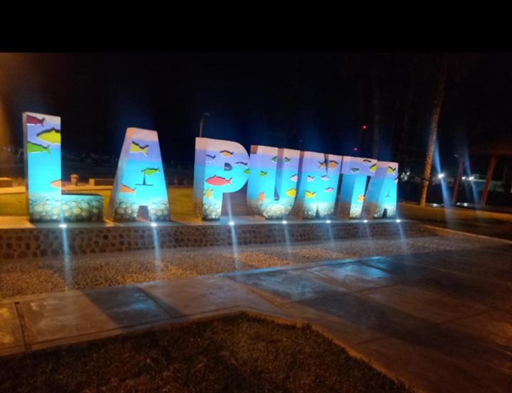 Lindo Departamento Frente Al Mar Appartamento